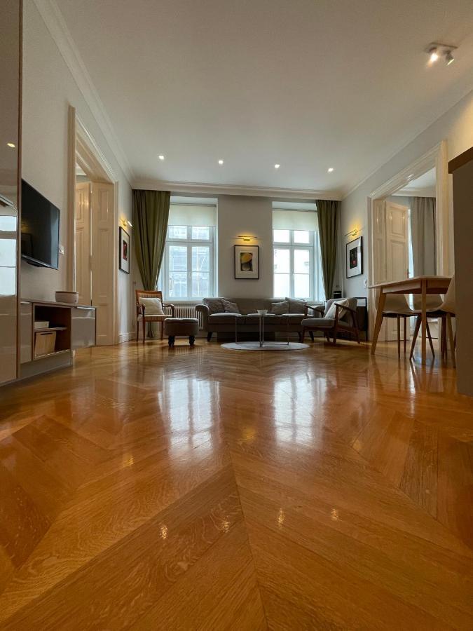 Apartment Luxury 2br Neubaugasse Wien